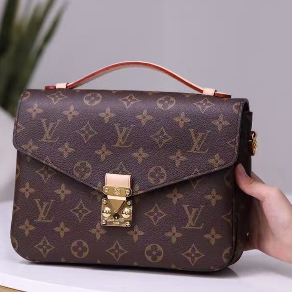 Louis Vuitton Handheld Bags, Chain Bags